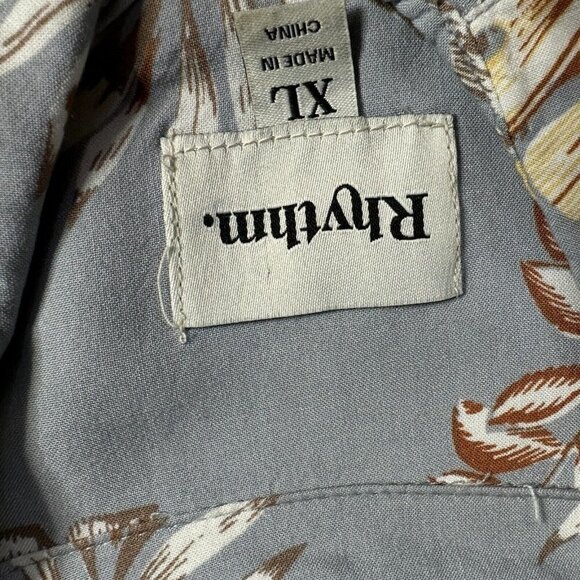Rhythm Shirt XL Blue Floral Print All Over Short Sleeve 100% Rayon Huckberry - Picture 2 of 5